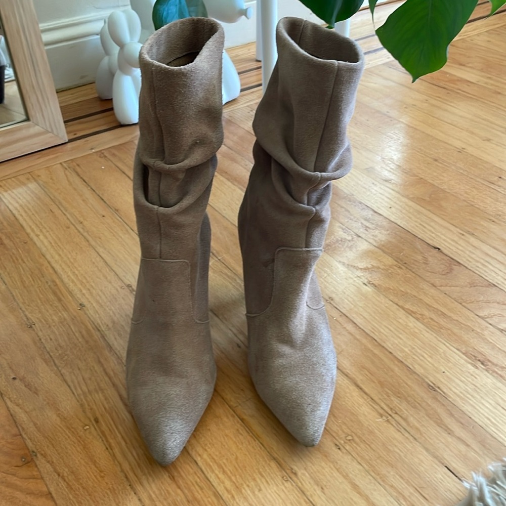 Kenzie heeled mid calf boots color tan size 6.5